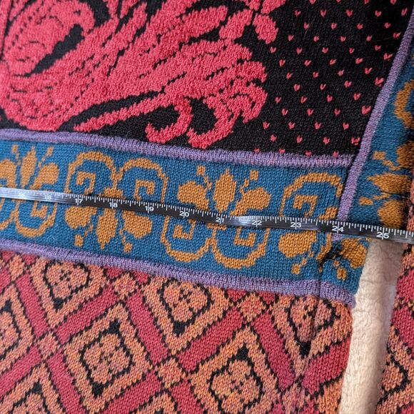 Vintage Tapestry Knit Sweater Cardigan Women's Large Red Multicolor - Picture 5 of 6